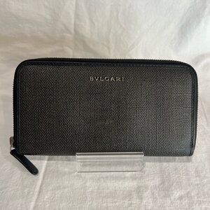 AUTHENTIC BVLGARI ZIP AROUND LEATHER WALLET